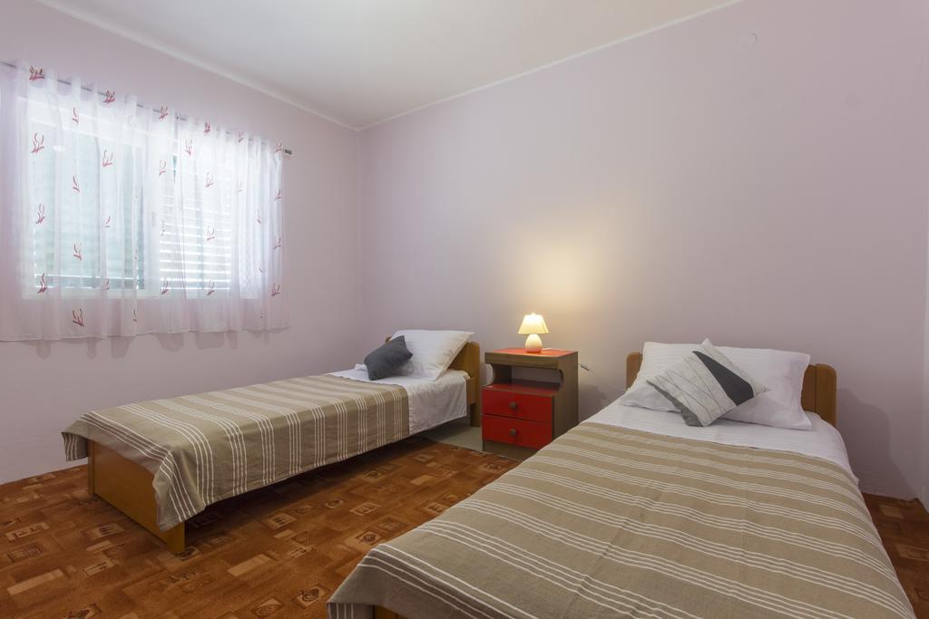 Bulat Sea View Apartment