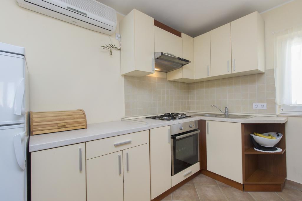 Apartment Bulat Sea View *